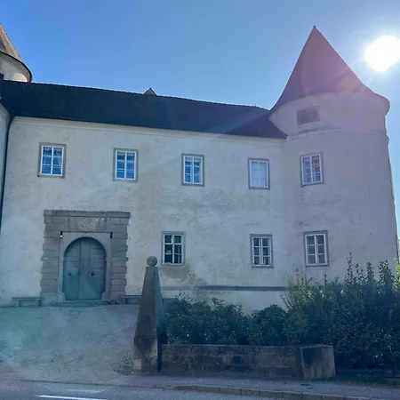 Charming Castle In Austria Schwertberg