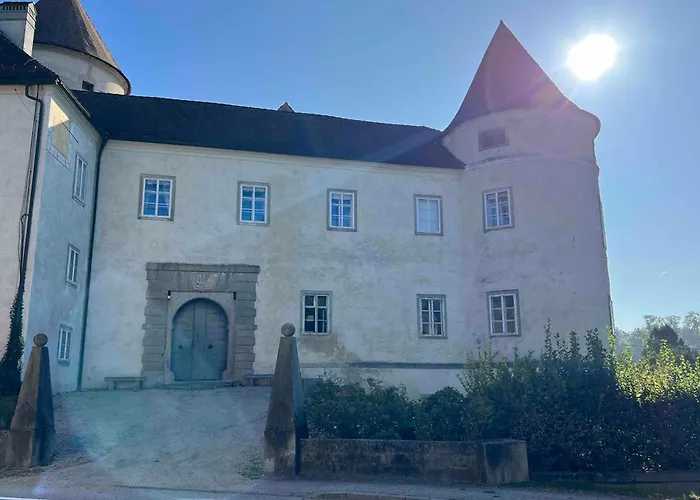 Charming Castle In Austria Schwertberg